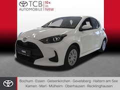 Bild des Angebotes Toyota Yaris 1.5 Hybrid Comfort PDC KLIMA BT ZV USB