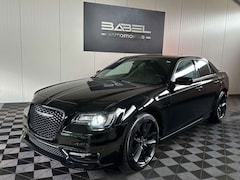 Bild des Angebotes Chrysler 300C 300S HEMI V8 *Panorama*