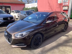 Bild des Angebotes Hyundai i40 cw blue Classic-Kombi-TÜV-NEU-Klima-ALU-