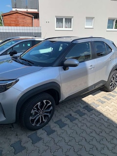 Bild des Angebotes Toyota Yaris Cross Hybrid FWD Team Deutschland NAV APPLINK ACC LHZ