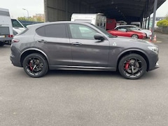 Bild des Angebotes Alfa Romeo Stelvio Stelvio V6 2.9 Bi-Turbo AT8-Q4 Quadrifoglio