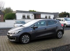 Bild des Angebotes Kia Ceed / cee'd 1.4 CVVT, Climatronic, Navi, Apple Car Play