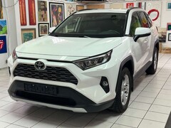 Bild des Angebotes Toyota RAV 4 4 4x2 Comfort LED Kamera SzHz Garantie MwSt