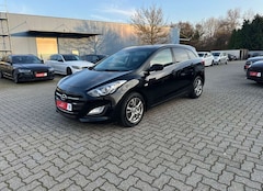 Hyundai i30 cw Style 1.6 CRDi AUT. Panorama SHZ PDC Temp