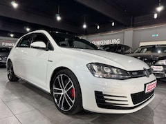 Bild des Angebotes VW Golf VII Lim. GTD SPORT&SOUND/PANO/AUT/LEDER/XEN