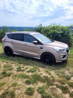 Bild des Angebotes Ford Kuga Vignale