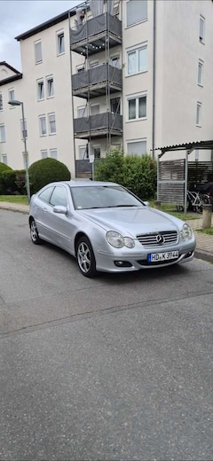 Bild des Angebotes Mercedes-Benz 220 MERCEDES W203 CDI 220