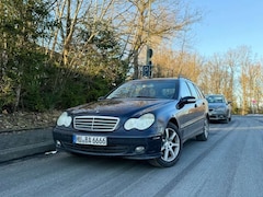 Bild des Angebotes Mercedes-Benz 220