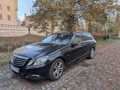 Bild des Angebotes Mercedes-Benz E 350 E-Klasse Diesel CDI DPF 4Matic BlueEFFICIENCY +AHK