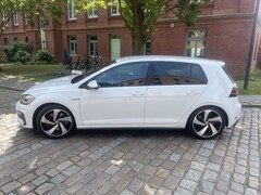 Bild des Angebotes VW Golf GTI (BlueMotion Technology) DSG Performance