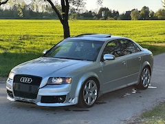 Bild des Angebotes Audi S4 4,2L V8, Schalter, Schiebedach, TÜV, US