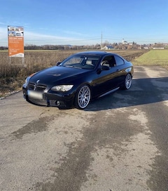 Bild des Angebotes BMW 325 E92 325i
