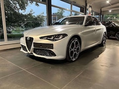 Bild des Angebotes Alfa Romeo Giulia Competizione Q4 280PS