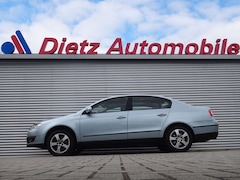 Bild des Angebotes VW Passat 2.0 FSI Klimaautomatik