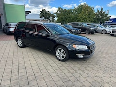 Bild des Angebotes Volvo V70 Summum AWD LEDER, 8-fach bereift