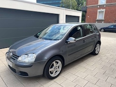 VW Golf Golf V 5-Türer 1.6 Trendline