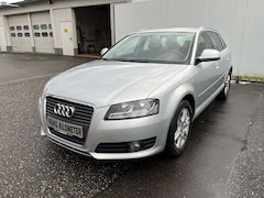 Bild des Angebotes Audi A3 A3 Sportback 1.6 TDI Attraction *SHZ*APS*Tempomat*