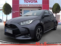Bild des Angebotes Toyota Yaris 1.5 Hybrid Teamplayer KOMFORT-PAKET LED