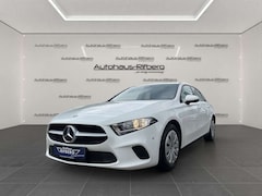 Bild des Angebotes Mercedes-Benz A 160 d Business Navi/SHZ/PDC/Tempomat/MBUX/