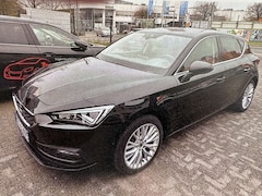 Bild des Angebotes SEAT Leon e-Hybrid 1.4 e-Hybrid Xcellence Memory Parkassist R-Cam