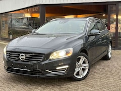 Bild des Angebotes Volvo V60 Summum AWD D6 *Xenon*Leder*Memory*Navi*