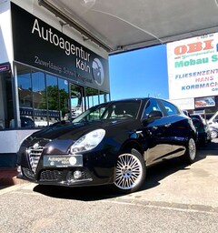 Bild des Angebotes Alfa Romeo Giulietta Turismo *NAVI*PDC*1-JAHR GAR*
