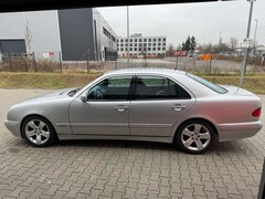 Bild des Angebotes Mercedes-Benz E 240 Avantgarde