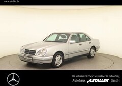 Bild des Angebotes Mercedes-Benz E 290 Turbodiesel Classic Klimaautom+Heckrollo