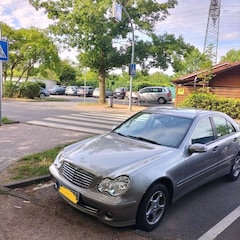 Mercedes-Benz 200 Mercedes c200 cdi
