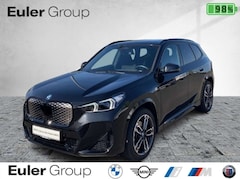 Bild des Angebotes BMW iX1 xDrive 30 M-Sport Pano HUD Adapt. LED H&K