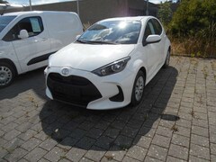 Bild des Angebotes Toyota Yaris Hybrid Business Edition Navi Sitzheizung RFK TSS