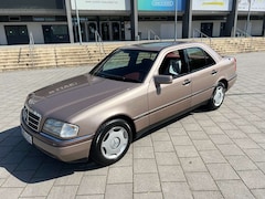 Bild des Angebotes Mercedes-Benz C 180 Elegance,Automatik,Klima,Schiebedach Neuwagen TOP