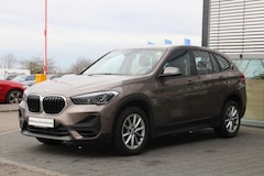Bild des Angebotes BMW X1 sDrive20i Advantage Navi LED Kamera SH Tempo
