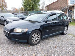 Bild des Angebotes Volvo V50 Kombi 2.4 Momentum