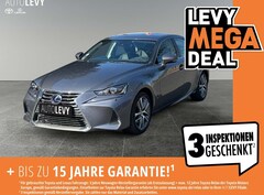 Bild des Angebotes Lexus IS 300 h Hybrid *NAVI*SHZ*KAMERA*LED*PDC*DAB*