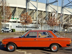 Bild des Angebotes Mercedes-Benz 200 200 D