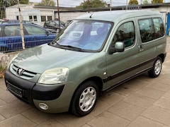 Bild des Angebotes Peugeot Partner Presence Kombi /Zahnriemen NEU/ TÜV NEU