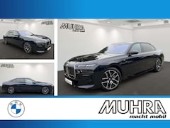 Bild des Angebotes BMW 740 d xDrive M Sport Autobahnassistent Standhzg.