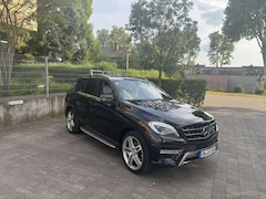 Bild des Angebotes Mercedes-Benz ML 350 BlueTEC 4MATIC 7G-TRONIC Edition 1