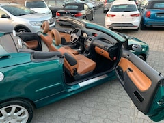 Bild des Angebotes Peugeot 206 Cabriolet 1.6 16V CC Roland Garros