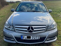 Bild des Angebotes Mercedes-Benz 220 Avantgarde, 4MATIC, Top gepflegt