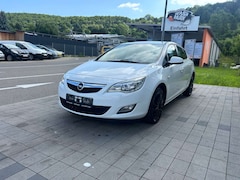 Bild des Angebotes Opel Astra J Lim. 5-trg. Selection