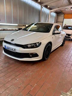 Bild des Angebotes VW Scirocco 2.0 TSI DSG R-Line Weiß Metallic
