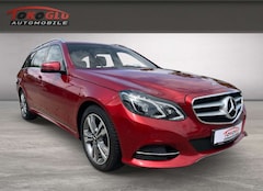 Bild des Angebotes Mercedes-Benz E 220 -Klasse T-Modell BlueTEC CDI Niveau AHK-klappbar N