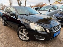 Bild des Angebotes Volvo V60 Summum*1.HD*Klima*SHZ*SHD*Kamera*TÜV NEU