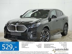 Bild des Angebotes BMW iX2 xDrive30 M Sport AHK ACC HuD H&K el.Si Iconi