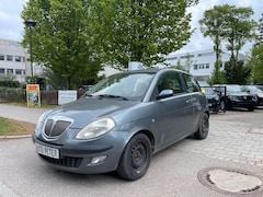 Bild des Angebotes Lancia Ypsilon 1.4 16V Platino