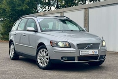 Bild des Angebotes Volvo V50 Kombi 2.4 Summum