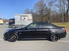 Bild des Angebotes BMW M5 M5 V10 Individual|Motor überholt|Softclose|GSD|LCI