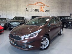Bild des Angebotes Kia Ceed / cee'd /Sportswagon Platinum Edition/SHZ/NAVI/LED